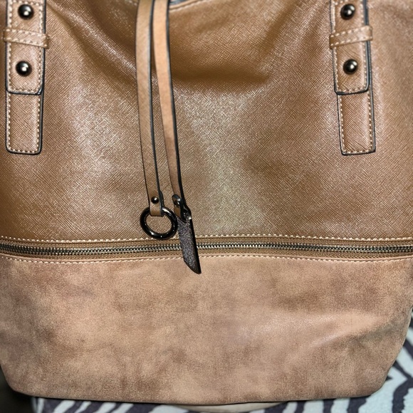 👜 Tote - David Jones Vegan Leather & Suede – Stylish Inside & Out! - Picture 5 of 12